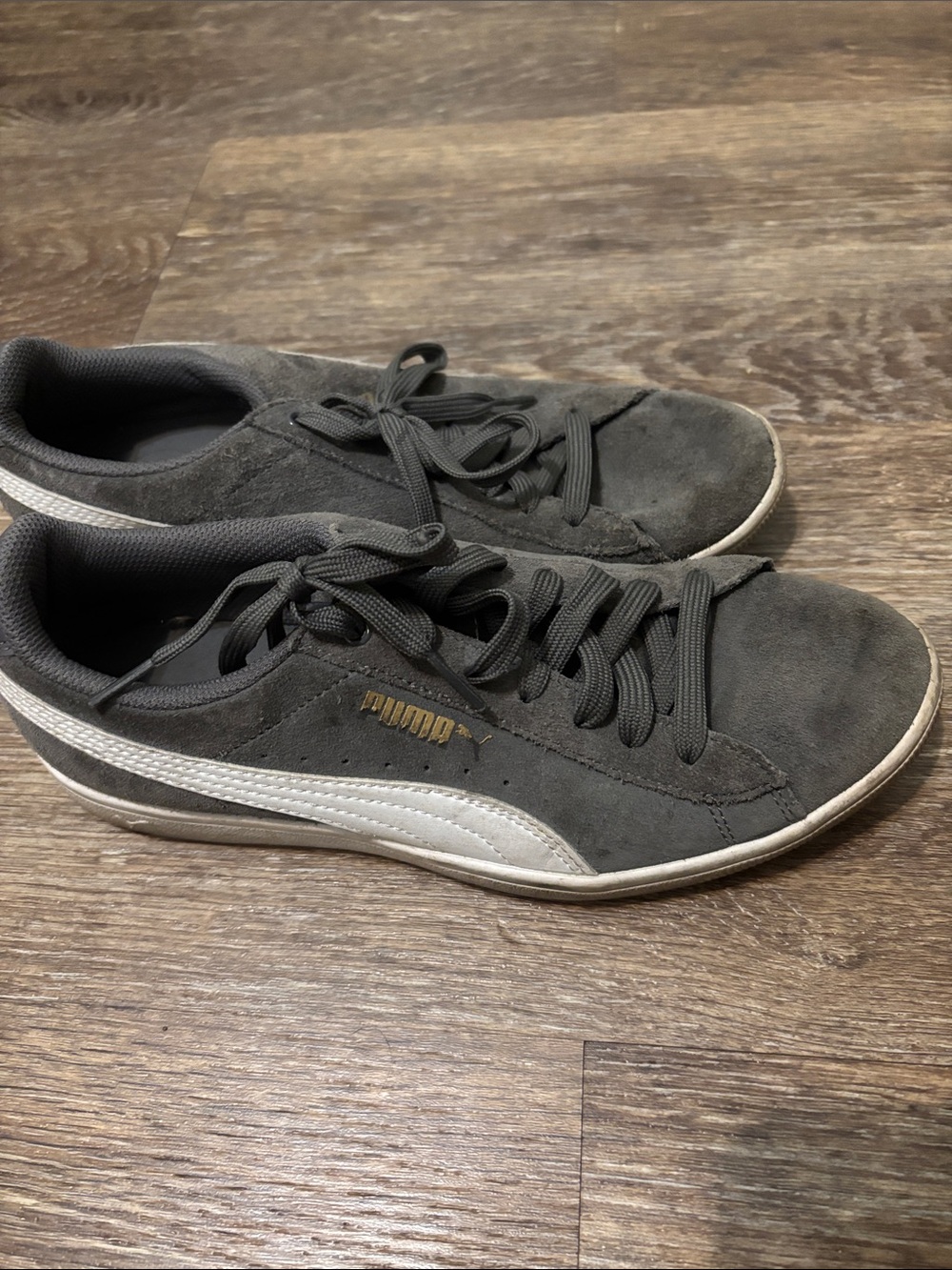 Puma Sneakers